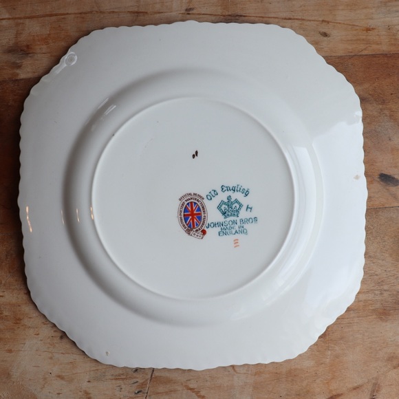 Vintage Collectible Souvenir Coronation Plate Queen Elizabeth II June 2n… - Picture 5 of 9